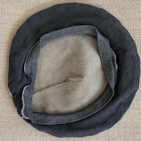 Leather and felt beret - Picture 2 of 2
